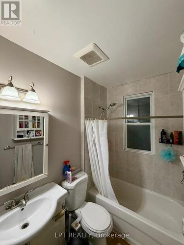 342 Sunnyside Avenue, Ottawa, ON - Indoor Photo Showing Bathroom