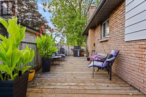 26 Colonial Street, Welland (N. Welland), ON - Outdoor With Deck Patio Veranda With Exterior