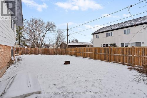 26 Colonial Street, Welland (N. Welland), ON - Outdoor
