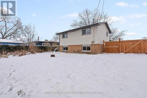 26 Colonial Street, Welland (N. Welland), ON - Outdoor