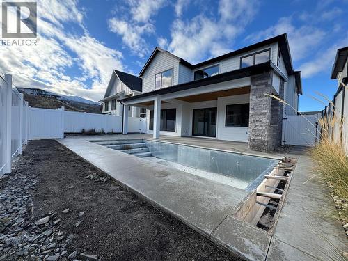 5533 Foothill Court, Kelowna, BC - Outdoor