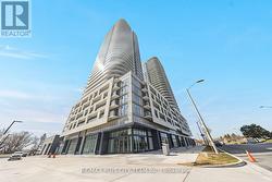 1512 - 2033 KENNEDY ROAD  Toronto, ON M1T 0B9