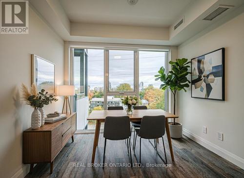 705 - 500 Brock Avenue, Burlington (Brant), ON - Indoor Photo Showing Dining Room