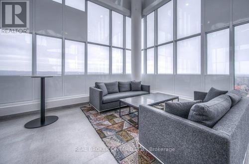 Community Room - 705 - 500 Brock Avenue, Burlington (Brant), ON - Indoor Photo Showing Living Room