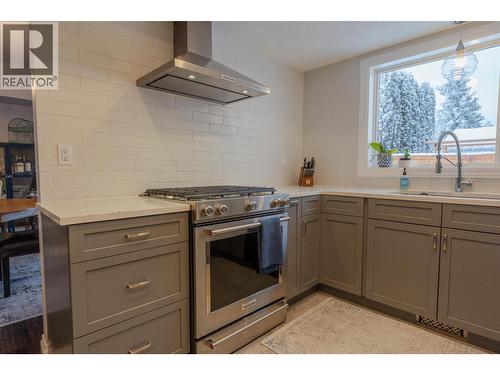 10515 114 Avenue, Fort St. John, BC - Indoor Photo Showing Kitchen