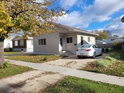 54 4th Street NW  Portage La Prairie, MB R1N 1T9