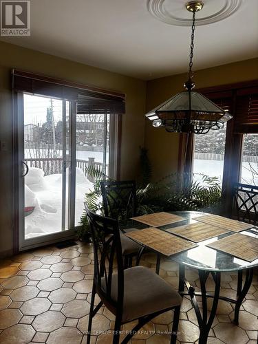 4261 Capilano Court, Mississauga, ON - Indoor Photo Showing Dining Room