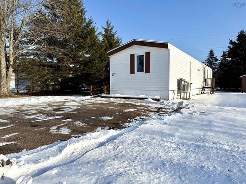 17 Brentwood Estates, Amherst, NS 