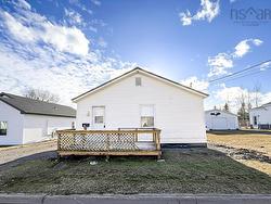 3538 Bay Avenue  New Waterford, NS B1H 2P3