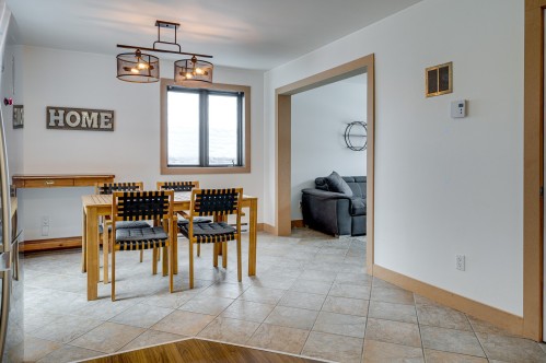 Salle à manger - 99 Av. De La Vallée, Saint-Sauveur, QC - Indoor