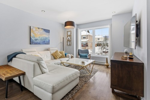 Salon - 286 Rue Des Cyclistes, Bromont, QC - Indoor Photo Showing Living Room