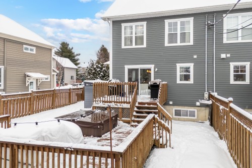 Cour - 286 Rue Des Cyclistes, Bromont, QC - Outdoor With Deck Patio Veranda With Exterior