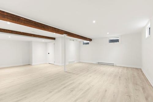 Salle familiale - 94 Av. Fieldsend, Beaconsfield, QC - Indoor Photo Showing Other Room