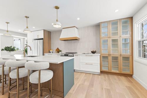 Cuisine - 94 Av. Fieldsend, Beaconsfield, QC - Indoor