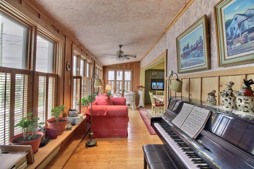 Véranda - 40 Rue Warren, La Malbaie, QC 
