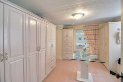 Closet - 
