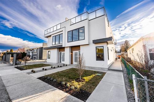 2-943 Fuller Avenue  Kelowna, BC V1Y 6X5