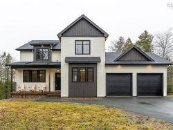 268 Gaspereau Run  Middle Sackville, NS B4E 0R4