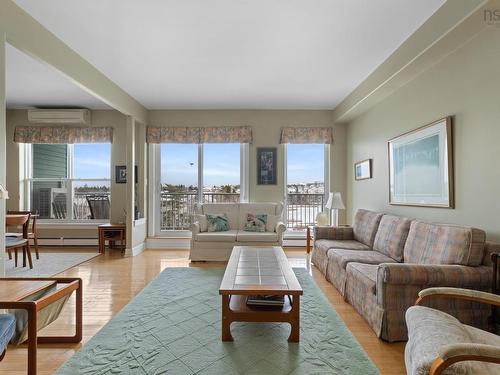 403 429 Parkland Drive, Halifax, NS 