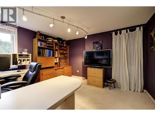 391 Braeloch Road, Kelowna, BC - Indoor Photo Showing Office