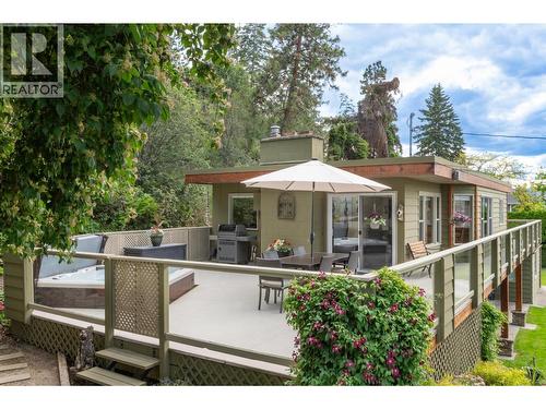 391 Braeloch Road, Kelowna, BC - Outdoor With Deck Patio Veranda