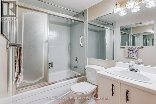 807 - 326 Major Mackenzie Drive E, Richmond Hill, ON - Indoor Photo Showing Bathroom
