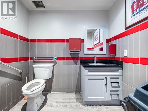 2905 Eglinton Avenue W, Mississauga, ON 