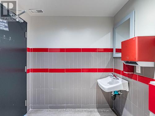 2905 Eglinton Avenue W, Mississauga, ON 