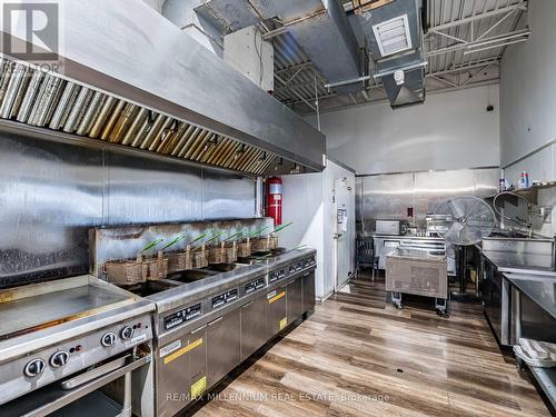 2905 Eglinton Avenue W, Mississauga, ON 