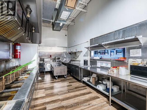 2905 Eglinton Avenue W, Mississauga, ON 