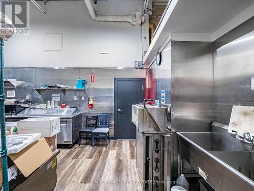 2905 Eglinton Avenue W, Mississauga, ON 