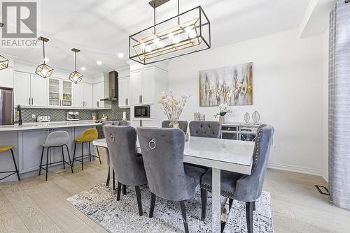 90 Robertson Road, Hamilton, ON - Indoor Photo Showing Dining Room
