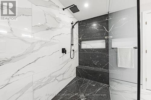 90 Robertson Road, Hamilton, ON - Indoor