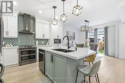 90 Robertson Road, Hamilton, ON - Indoor Photo Showing Kitchen With Double Sink With Upgraded Kitchen