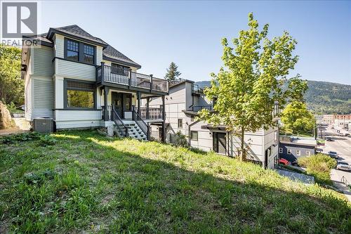 922 FRONT Street  Nelson, BC V1L 4C2