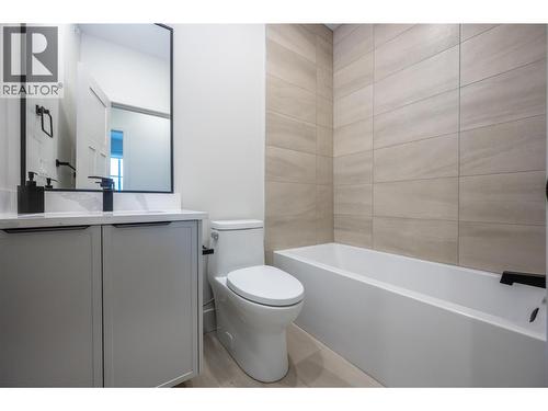 784 Argyle Street Unit# 106, Penticton, BC - Indoor Photo Showing Bathroom