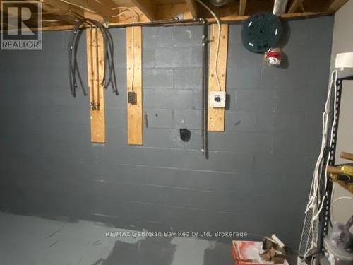 140 Wolfe Trail Nw, Tiny, ON - Indoor Photo Showing Basement
