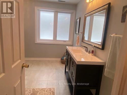 3 pc bath second level - 140 Wolfe Trail Nw, Tiny, ON - Indoor Photo Showing Bathroom