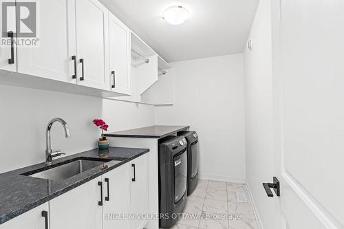 117 Orchestra Way, Ottawa, ON - Indoor Photo Showing Laundry Room