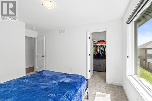 117 Orchestra Way, Ottawa, ON - Indoor Photo Showing Bedroom