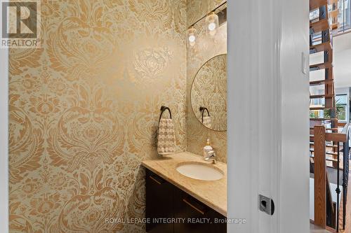 823 Petra Private, Ottawa, ON - Indoor Photo Showing Bathroom