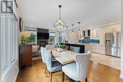 823 Petra Private, Ottawa, ON - Indoor Photo Showing Dining Room