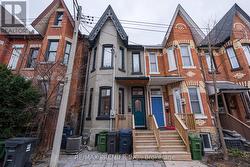 13 MANNING AVENUE  Toronto, ON M6J 2K3