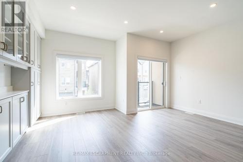 15 Raspberry Lane, Hamilton, ON - Indoor