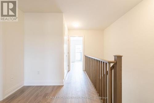 15 Raspberry Lane, Hamilton, ON - Indoor Photo Showing Other Room