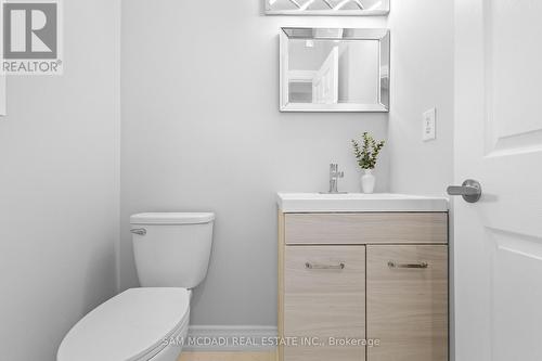 6755 Segovia Road, Mississauga, ON - Indoor Photo Showing Bathroom