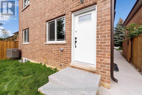659 Roselaire Trail, Mississauga, ON - Outdoor With Exterior