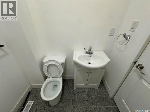 1416 Wascana Street, Regina, SK - Indoor Photo Showing Bathroom