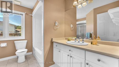 79 Wintergarden Road, London East (East A), ON - Indoor Photo Showing Bathroom