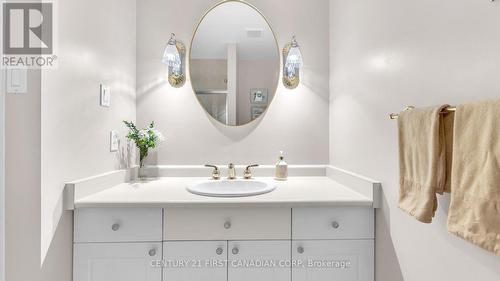 79 Wintergarden Road, London East (East A), ON - Indoor Photo Showing Bathroom